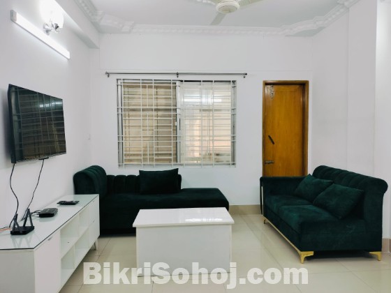 Modern Furnished 2-Bedroom Apartment in Bashundhara R/A